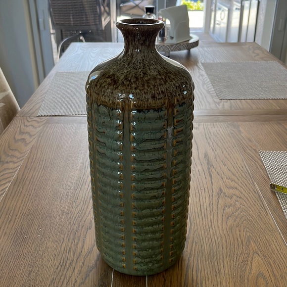 Other - Ceramic Vase
